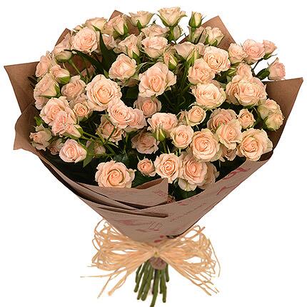 картинка Букет из персиковых кустовых роз в крафт бумаге от магазина daflor
