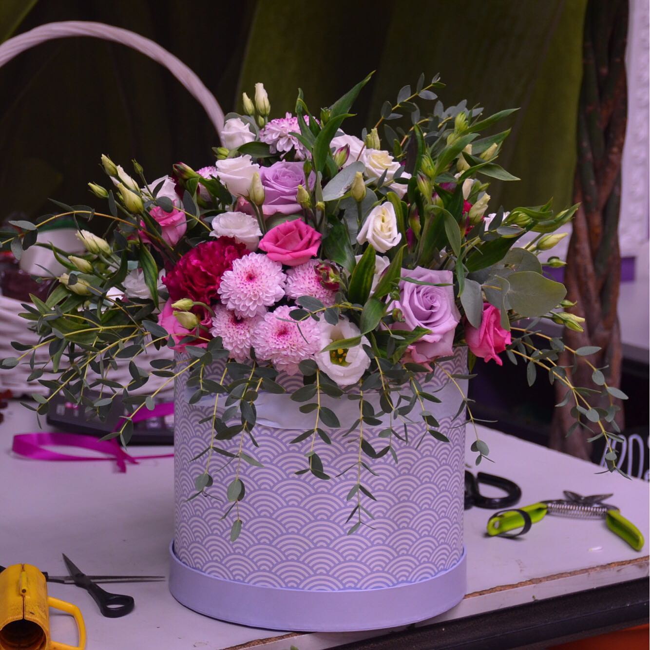 картинка Коробка с цветами К166 от магазина daflor