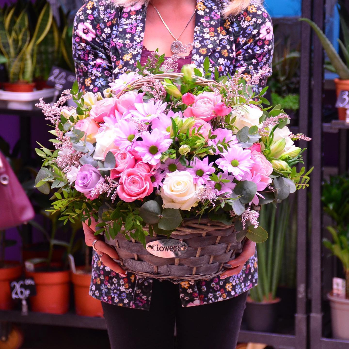 картинка Корзина с цветами К190 от магазина daflor