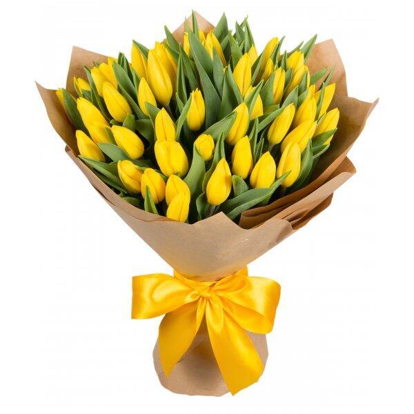 картинка Желтые тюльпаны в крафт бумаге от магазина daflor