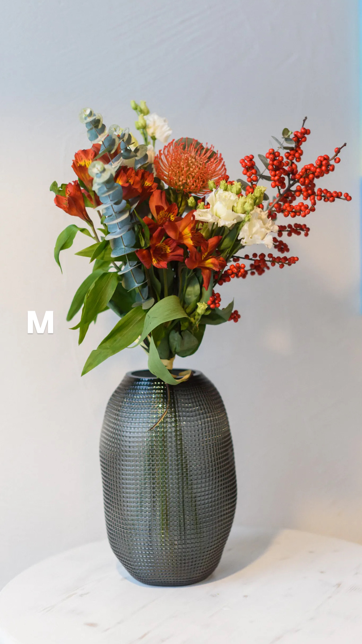 Цветочная подписка, букет M