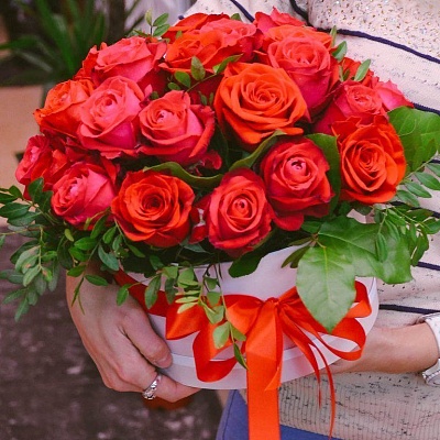 Коробка с цветами К143
