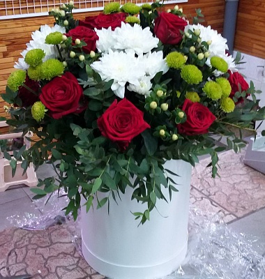Коробка с цветами К117