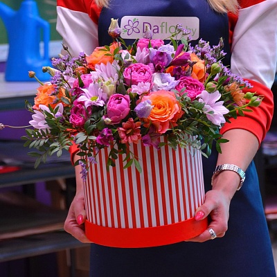 Коробка с цветами К239