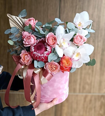 Коробка с цветами К295