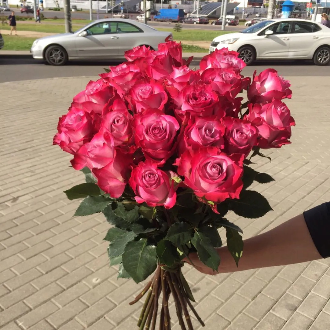 картинка Букет из 21 розы №267 от магазина daflor